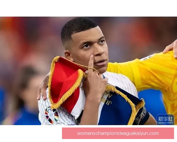 拉菲尼亚防守贡献数据持续提升，展现稳健表现助力球队竞争力增强