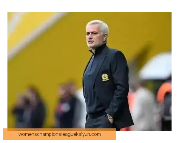 穆里尼奥战术执行案例展现球队表现稳健，近期赛事中策略再获成功